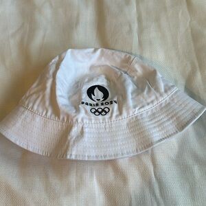 Never worn- straight from shops in Paris!